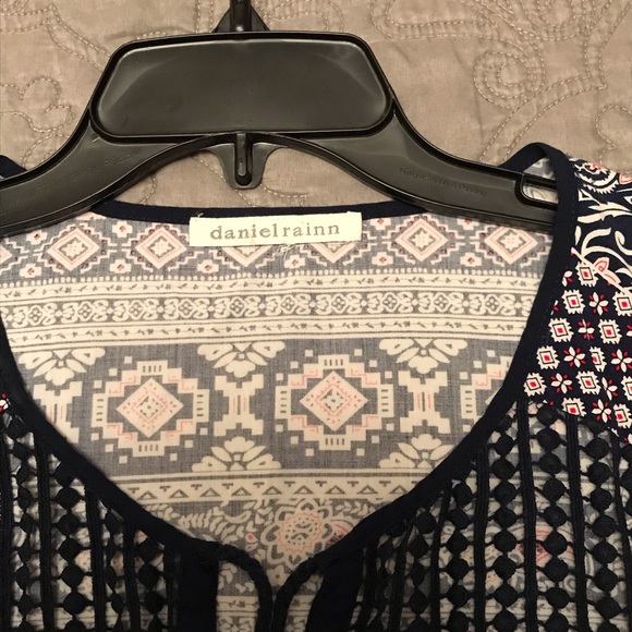 Sleeveless rayon top - Picture 4 of 4